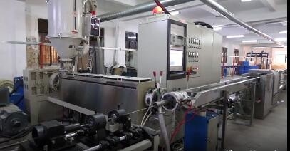 Cáp quang 8 lõi trên không Cáp quang bọc thép GYXTW