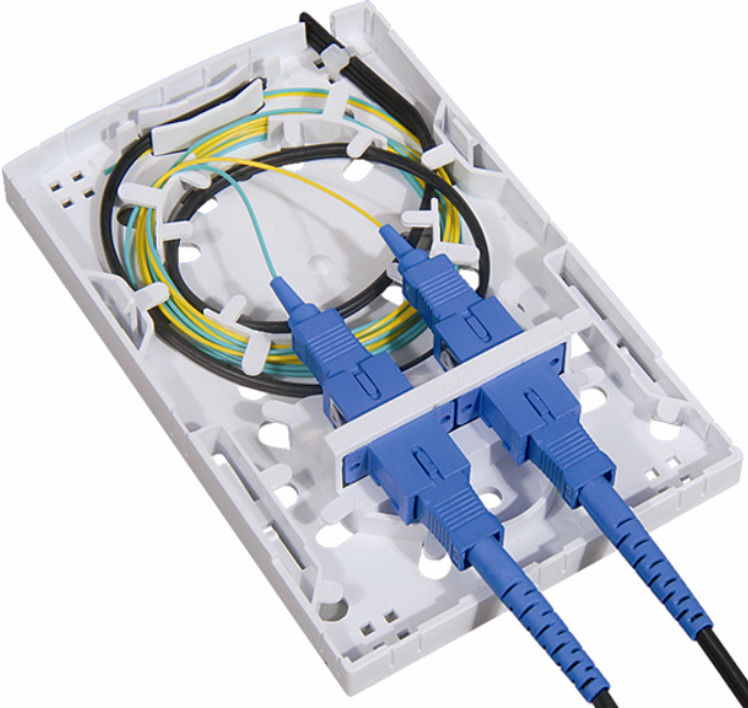 FTTH 2 lõi Hộp kết cuối cáp quang PC ABS 2 bộ SC Bộ điều hợp trong nhà hoặc ngoài trời