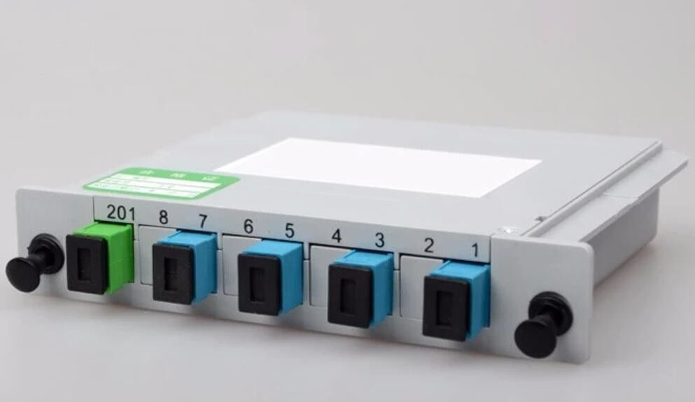 Bộ chia cáp quang thụ động Cassette 1X4 SC UPC Loại cắm PLC