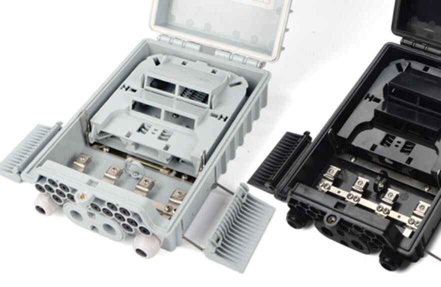 Hộp nối sợi quang tường ngoài trời Ftth 2 cổng vào + cổng giữa nhịp, 16 đầu ra cho cáp thả
