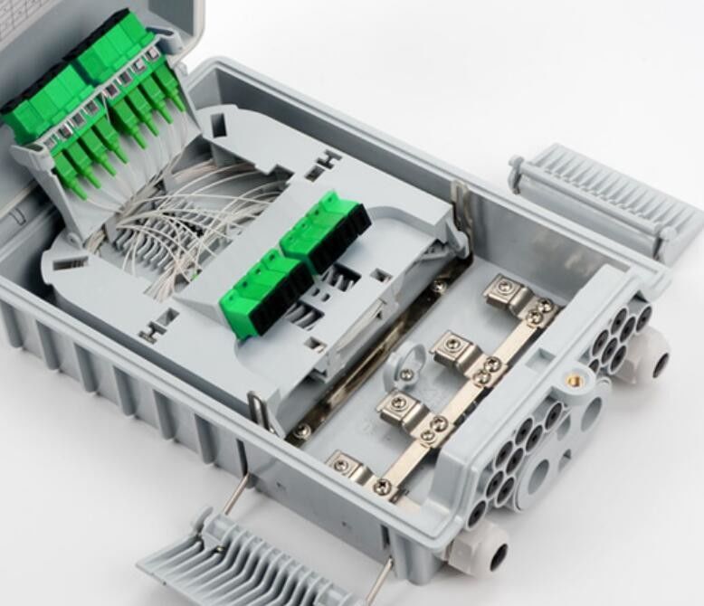 Hộp nối sợi quang tường ngoài trời Ftth 2 cổng vào + cổng giữa nhịp, 16 đầu ra cho cáp thả
