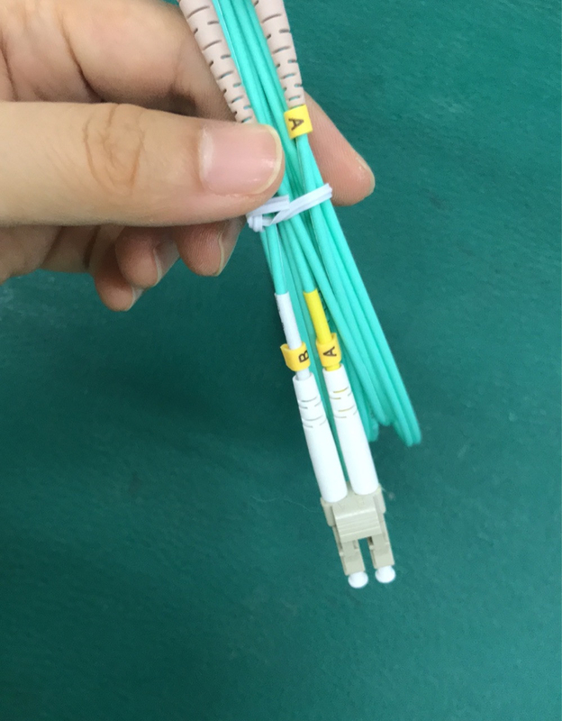 SC LC Sợi quang Patch Cord OM3 300 Hai mặt LSZH Jacket Aqua Color